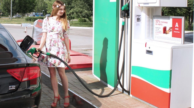 Автомобилистов Херсонщины призывают бороться с повышением цен на бензин