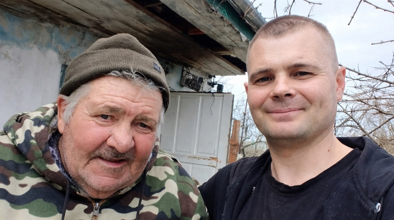 Почув крик про допомогу: у Біляївці чоловік врятував пару пенсіонерів від пожежі в будинку