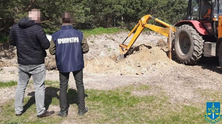 За фактом забруднення земель тваринними рештками до суду скерували кримінальне провадження