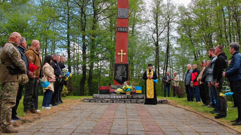 Нетішинці вшанували пам’ять Героїв УПА