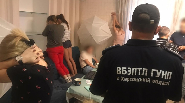 Мільйон на місяць за порно