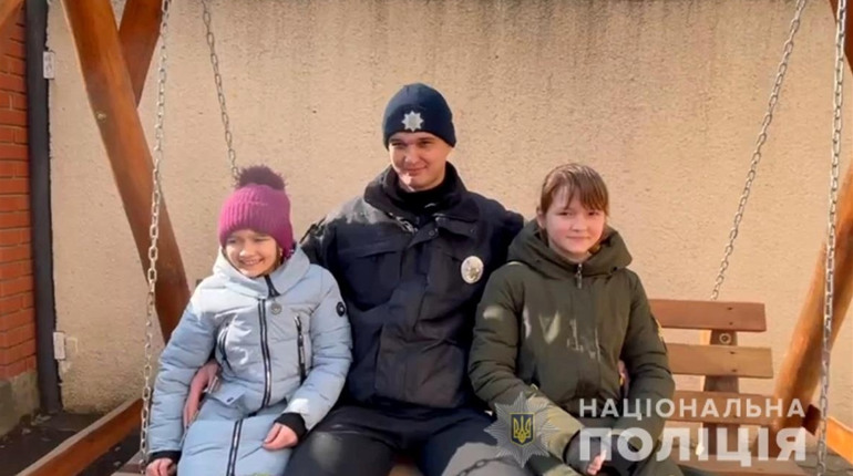 Проєкт Поліцейський офіцер громади: в Маяках "шериф" працює вже 8 років. Що про нього думають жителі