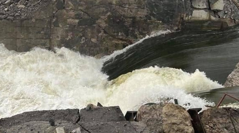 Через обстріл дамби Карлівського водосховища є вірогідність підтоплення 6 населених пунктів