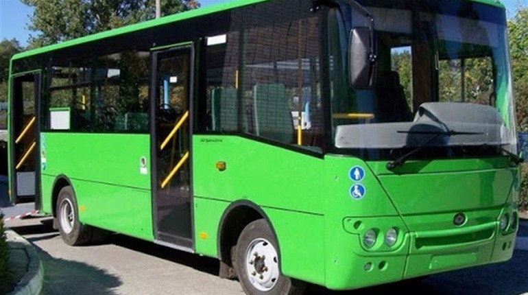 Оновили розклад руху комунального автобуса на залізничний вокзал