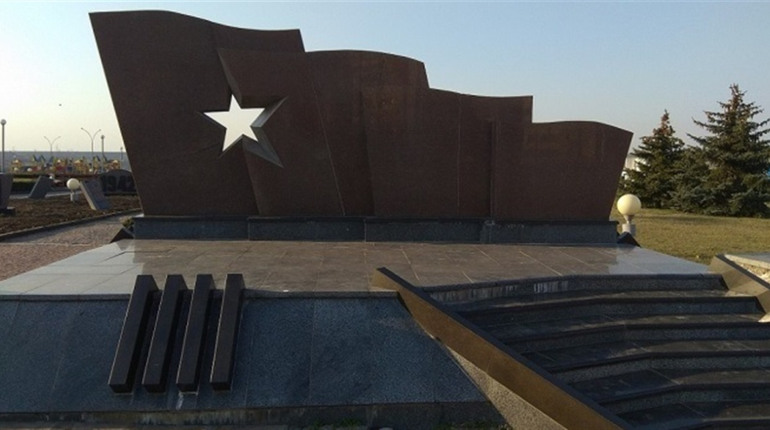 Як добре ти знаєш южноукраїнські пам'ятники? Тест