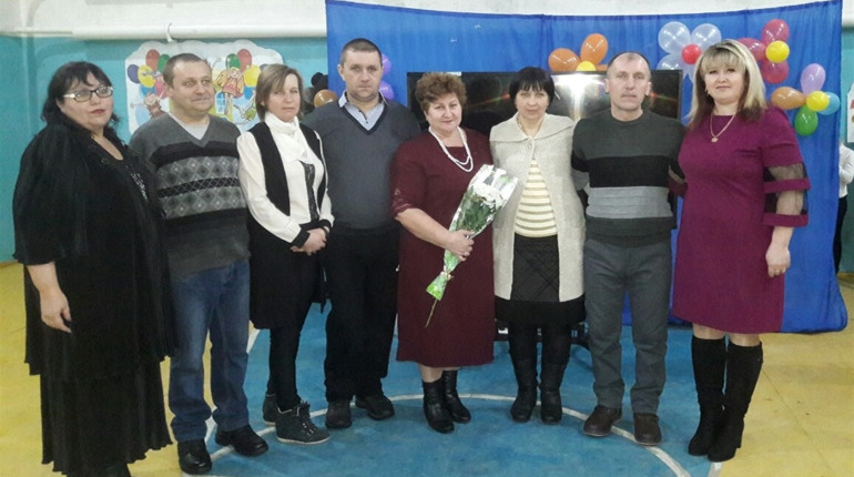 Самарська школа запросила у гості своє дитинство та юність