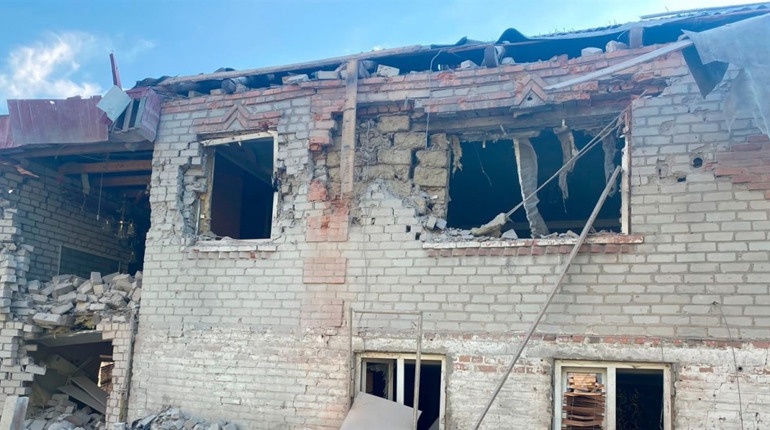 Окупанти вдарили по селищу Куп’янськ-Вузловий: тривають слідчі дії