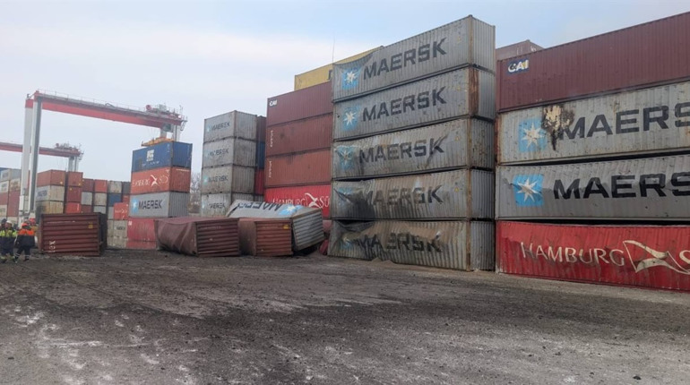 РФ вдень вдарила балістичною ракетою по порту Чорноморська: поранений цивільний