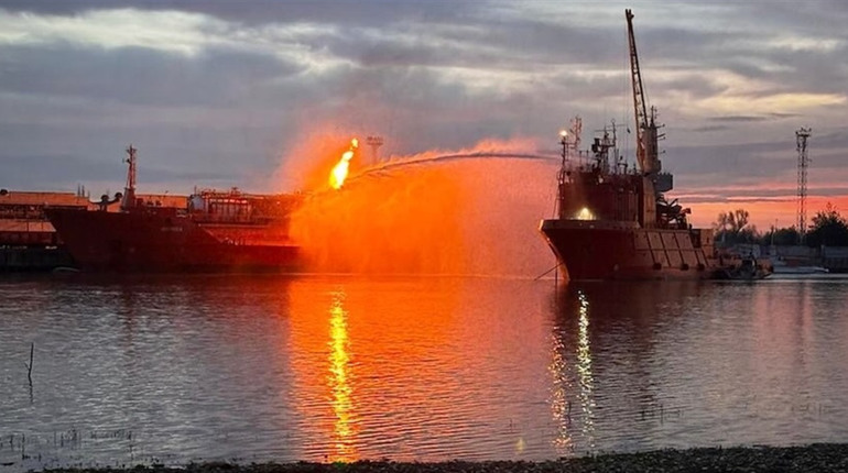 «Це диво, що ми вижили»: екіпаж танкера розповів про пережите під бомбардуваннями в Ізмаїлі (відео)