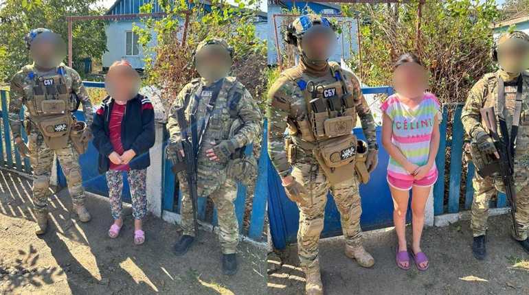 На Херсонщині затримали сім’ю колаборанток: мама з донькою збирали «голоси за приєднання» до рф