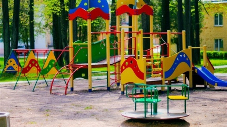 В херсонських закладах освіти спробують порахувати дитячі майданчики