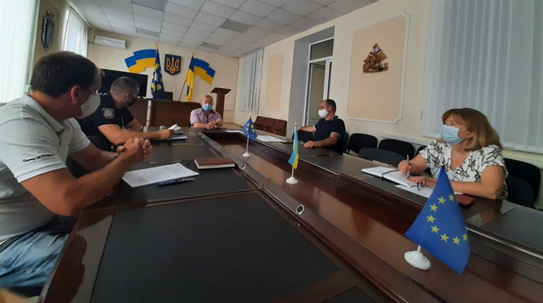 Ринок, дитсадки, транспорт, магазини: що працюватиме у "червоній зоні" у Біляївці