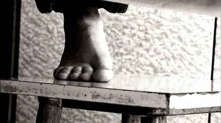 Суїцид підлітка у Новосілках. Чому сталось лихо? Розбирається поліція