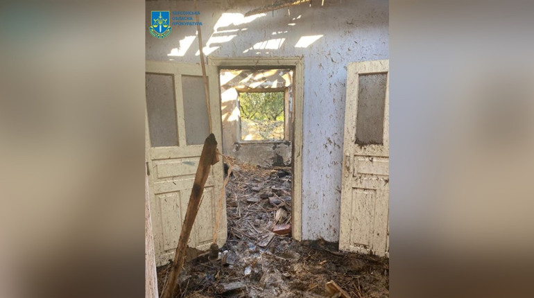 Вночі окупанти вчергове обстріляли Дар'ївську громаду, постраждало подружжя