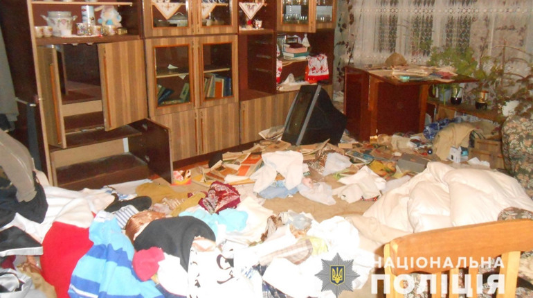 Розбійний напад на подружжя: жителям Сарн загрожує до 12 років за ґратами