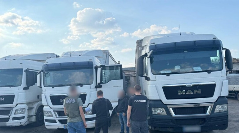 На Одещині ліквідовано канал нелегального перевезення чоловіків за кордон