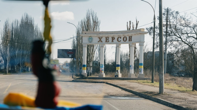 У Херсоні чергове перейменування: нову назву отримала площа біля ХДУ та понад два десятки об’єктів