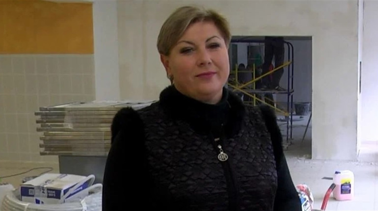 Жителька Новопскова Олена Кіченко отримала три роки тюрми. Чим відома секретарка директора школи