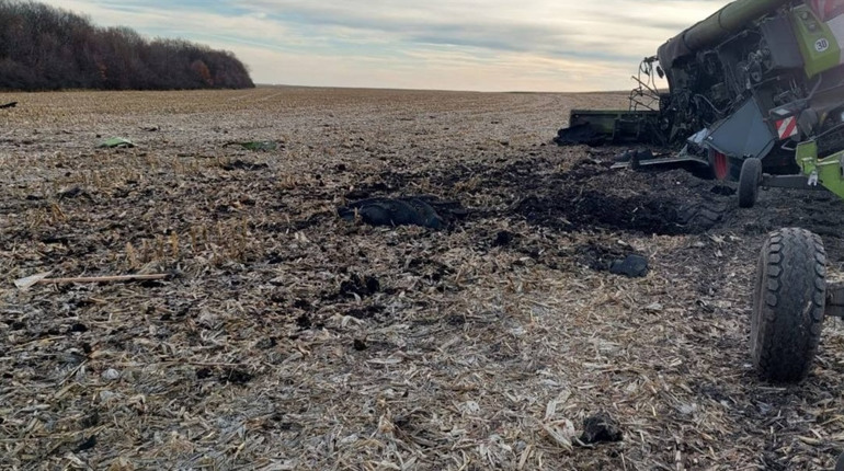Біля села Синдарівське Ніжинського району водій комбайну "наїхав" на вибухівку