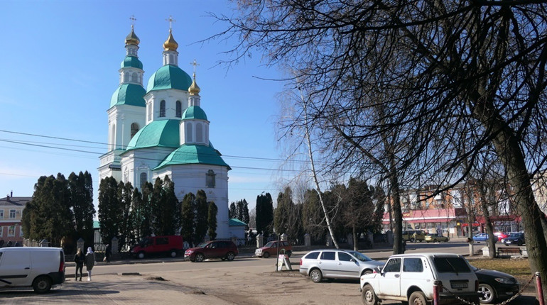 Місто дихає весною: фоторепортаж з вулиць Глухова