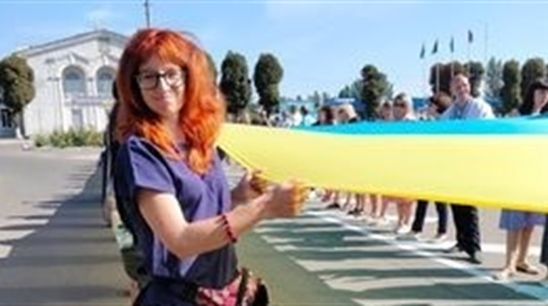 Попасна з добрими людьми, з щирими посмішками, з довжелезним прапором: лист у редакцію