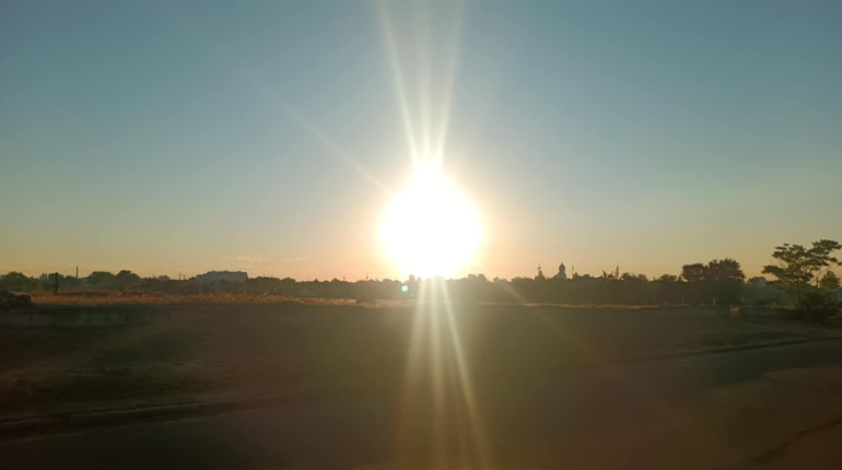 У Херсоні мародери вивозять метал з будинків у Корабельному районі