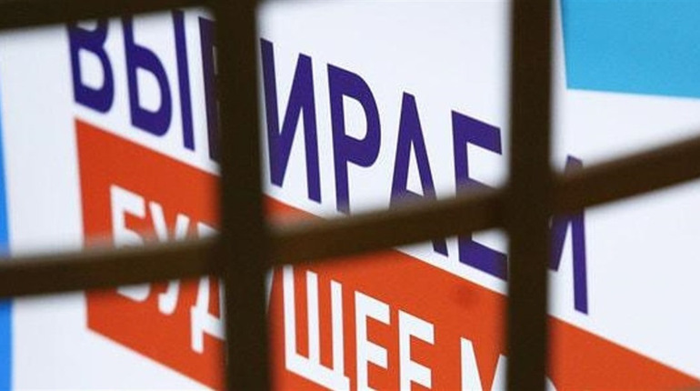 Фарс з "виборами". У Сєвєродонецьку окупанти наділи кайданки на літню жінку за погані наміри
