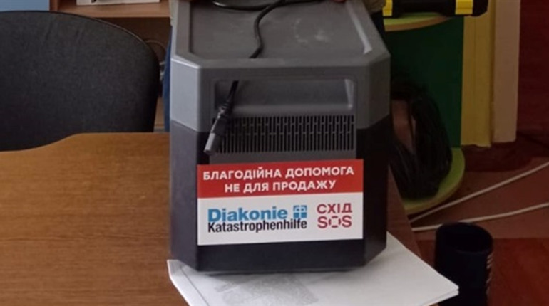 Електрозарядні станції від благодійників доставили в Курилівську громаду