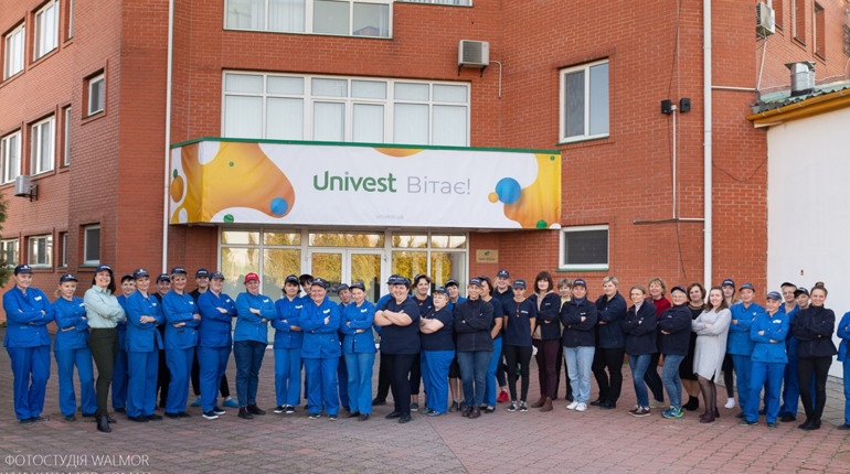 "Univest" - виробник екологічного паперового пакування в Україні: 30 років досвіду та лідерства