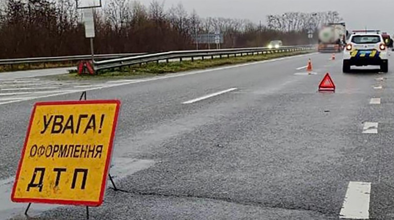 В результаті ДТП на трасі загинув водій мотоцикла зі Звягеля