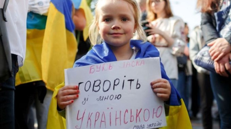 Тільки українською! Відсьогодні сфера обслуговування переходить на українську: кого це торкнеться