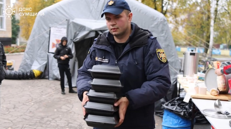 Завдяки роботі мобільної та польової кухні гарячим харчуванням забезпечили 3228 людей у Шостці