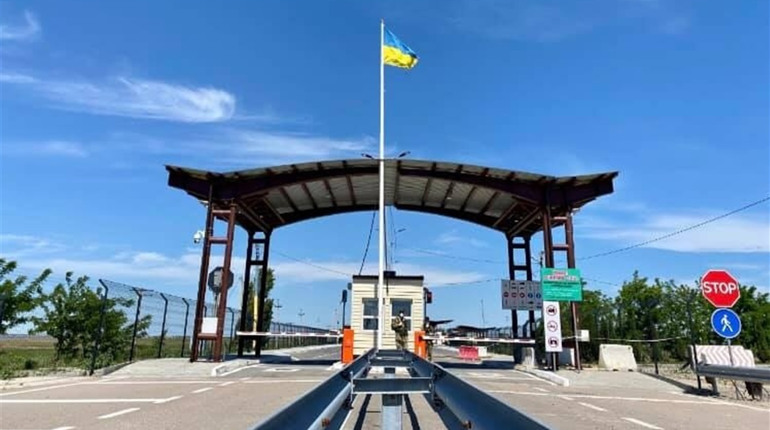 Понад півмільйона: прикордонники розповіли, скільки українців цьогоріч перетнули адмінмежу з Кримом