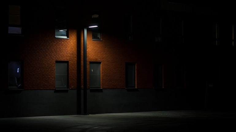 Відключення світла 17 листопада: графік по чергах для Барської громади