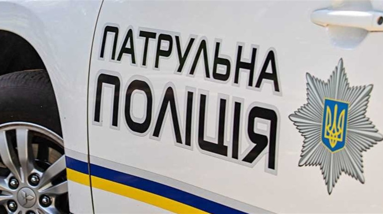 На Черкащині чоловік похилого віку 2 дні пролежав на підлозі в безпорадному стані: його врятували