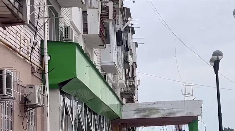 В результаті обстрілу Олешок розбили будинок, в якому жив окупаційний «мер» Георгій Журавко