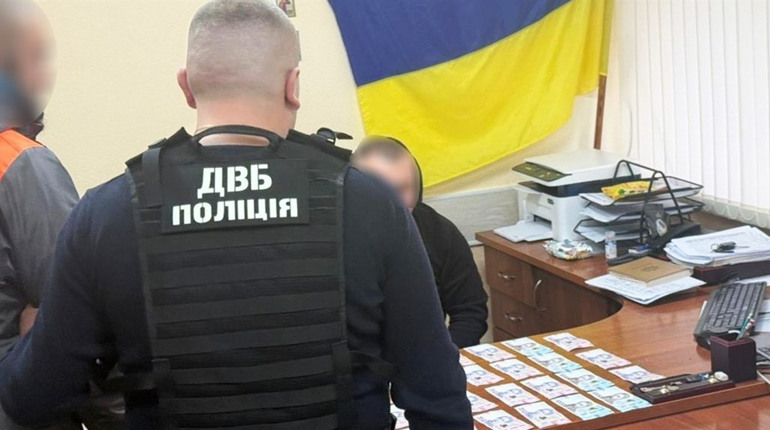 Жителя Арбузинської громади засудили до чотирьох років за хабар поліцейському в Південноукраїнську