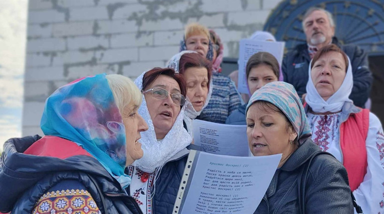 Первомайськ великодній: фото та відео із храму Святого Архистратига Божого Михаїла ПЦУ