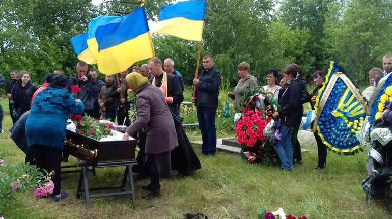 У Нових Вирках попрощалися з Героєм Сергієм Дермельовим