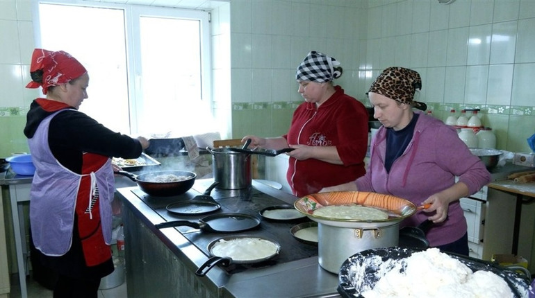 Як жителі Сарненського району відроджують село на Херсонщині. Відео