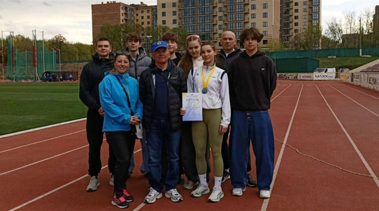 Юні легкоатлети зі Старокостянтинова здобули призові місця на Кубку України з метань