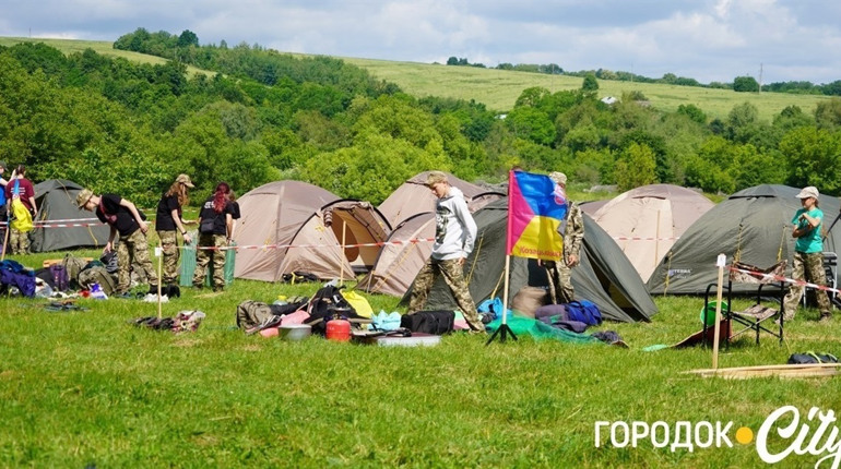 10 років тому: як школярі Городоччини змагалися у грі «Сокіл» («Джура») в Кузьмині
