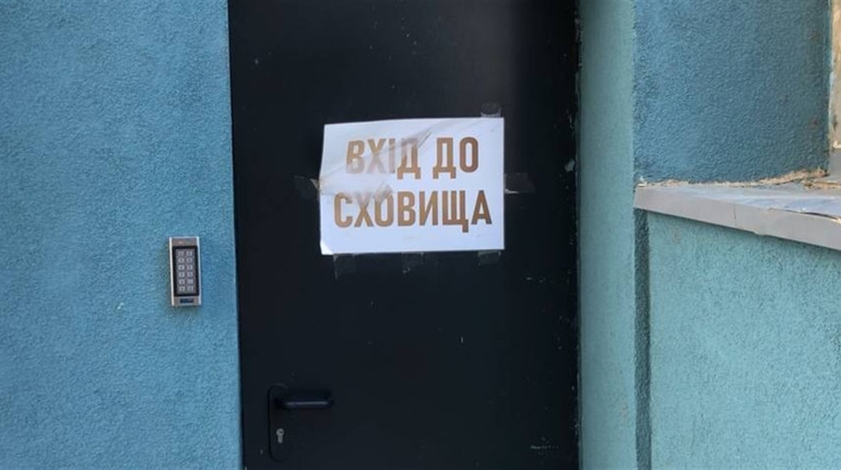 Як працюють укриття у Южному: відеосюжет