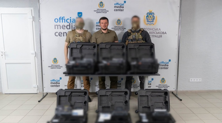 Херсонщина посилює розвідку з повітря: передано шість бойових дронів підрозділу Сил безпеки