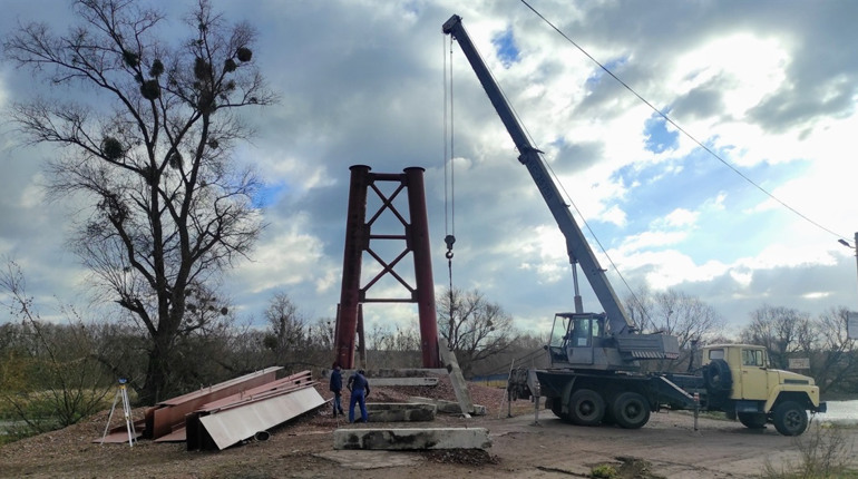 У привласненні 1,5 млн під час реконструкції мосту звинувачують посадовця підприємства-підрядника