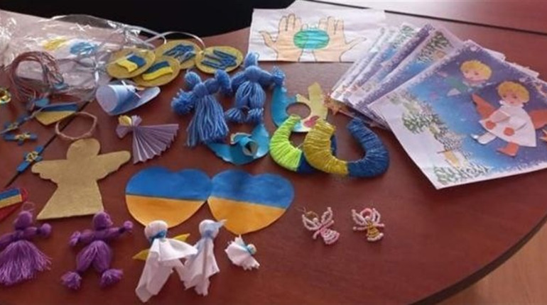 Депутати облради повезли подарунки військовослужбовцям