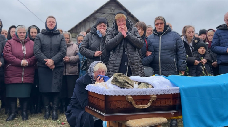 У Вирівській громаді попрощалися з загиблим бійцем «Поліських вовків» Анатолієм Нетецьким