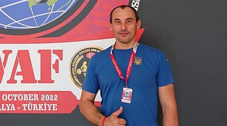 Срібна медаль Володимира Касьяненка: Герой 25-го Чемпіонату світу з пара арм-рестлінгу