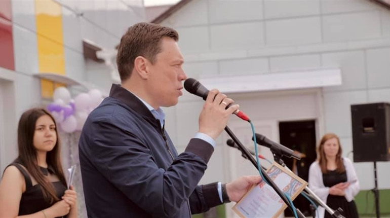 Шкільні медалі скасовують? Чим тепер нагороджуватимуть відмінників: пояснює нардеп з Одещини