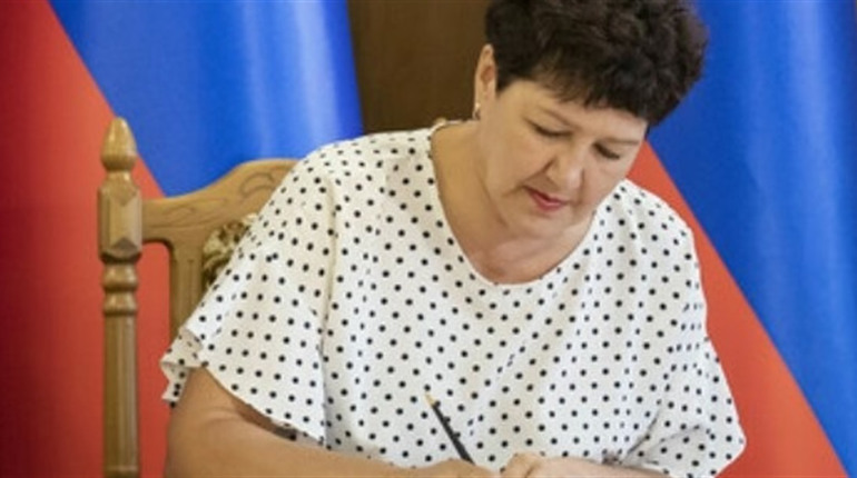 Очолила окупаційну “адміністрацію” в Кремінній. Скільки отримає за колабораціонізм